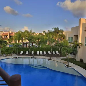 Coral Maya Apartahotel